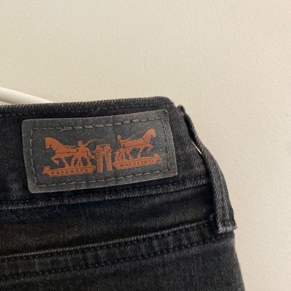 Women’s Levi’s 505 jeans black color size 6 - Picture 3 of 8